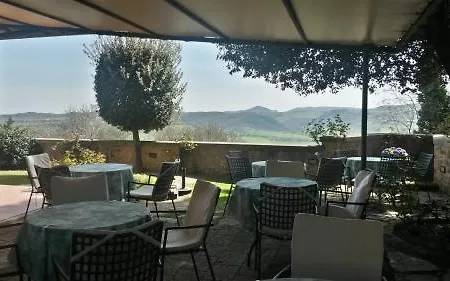 فندق Piccolo La Valle 3*